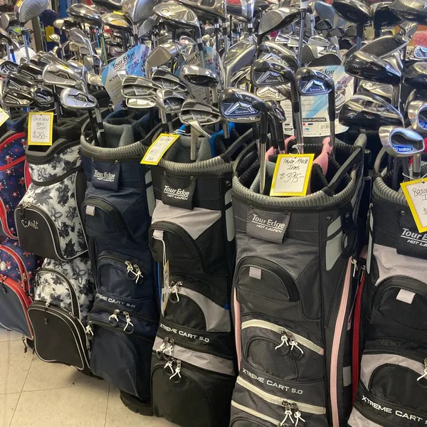 <span style="font-weight: 700;">GULF BAG AND CLUBS</span>